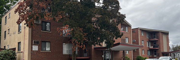 Kelleher and Pentore of Horvath  & Tremblay broker <br>$10.2 million sale of a 32-unit, brick multi-family property